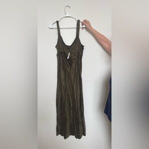• Madewell Elegant Olive Green Slip Dress•